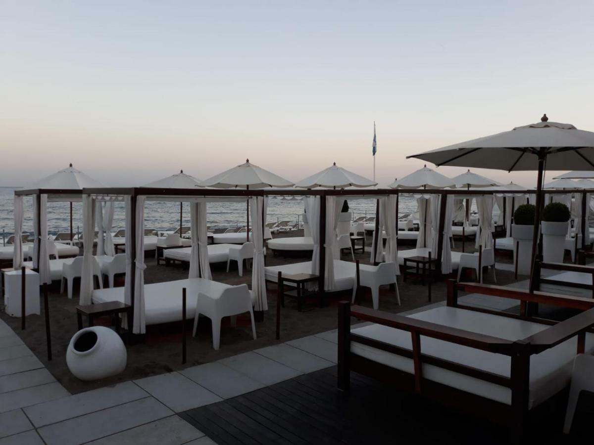 Apartamento Oasis ตอร์เรโมลิโนส ภายนอก รูปภาพ
